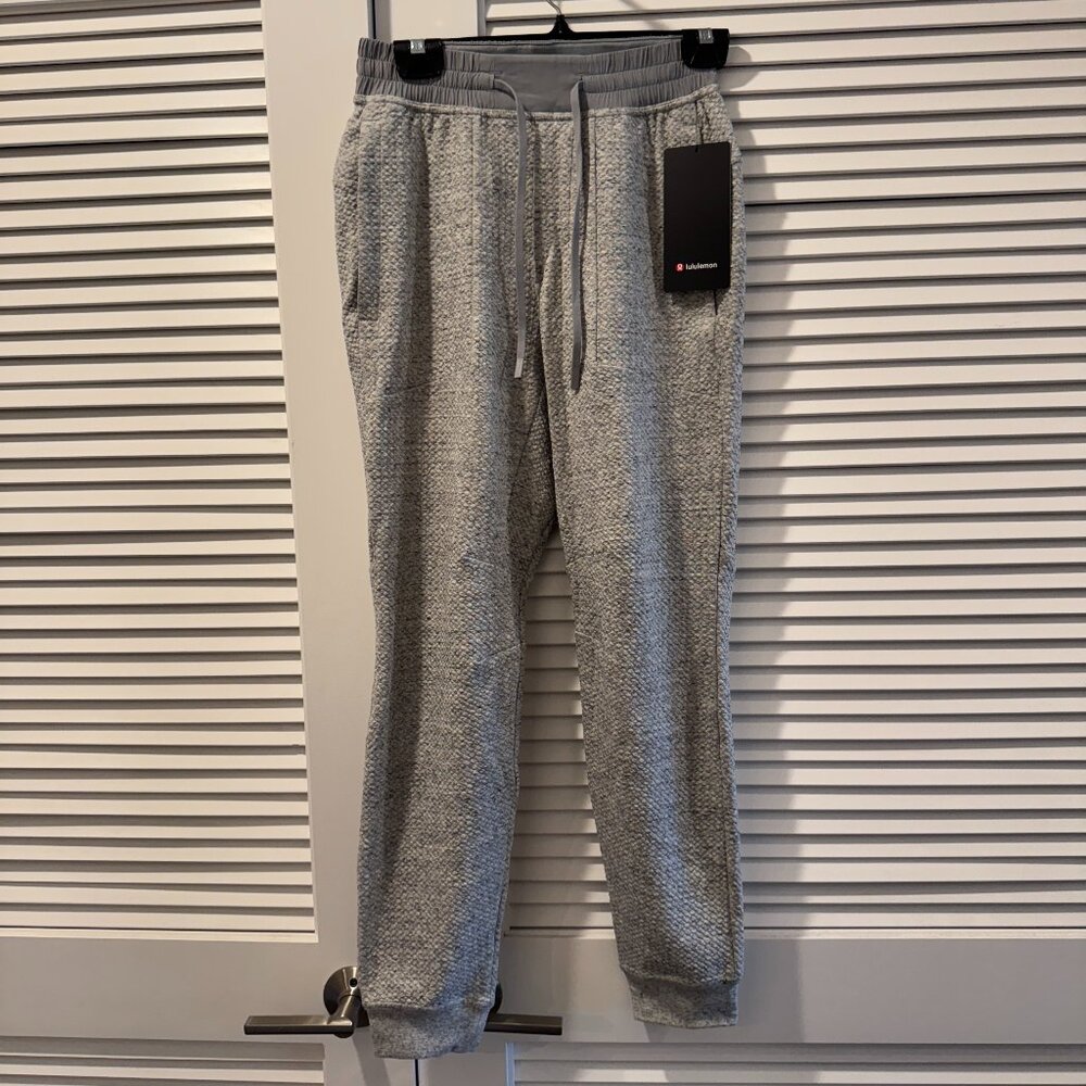 XS Lululemon At Ease Joggers